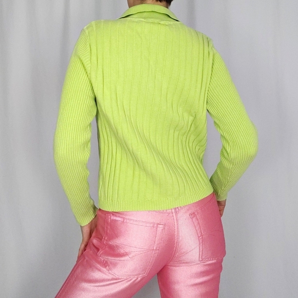 SOLD 90’s lime green lace neck sweater - Picture 2 of 5